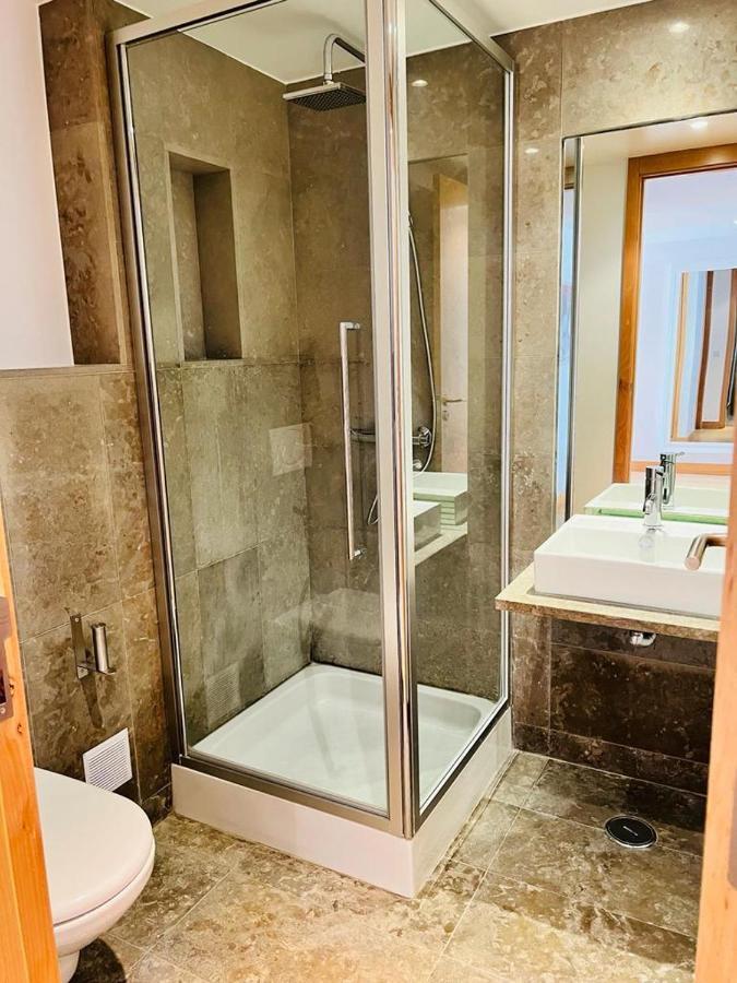 Lucky Star Marina Apartment, With Pool Лагос Екстериор снимка