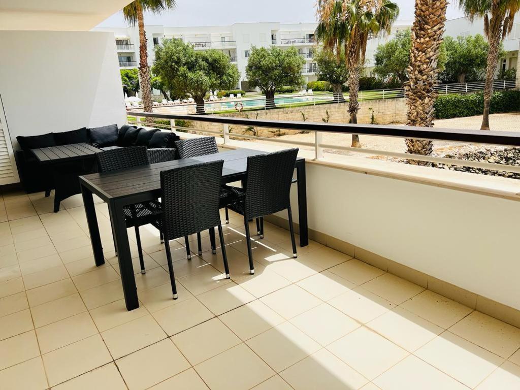Lucky Star Marina Apartment, With Pool Лагос Екстериор снимка