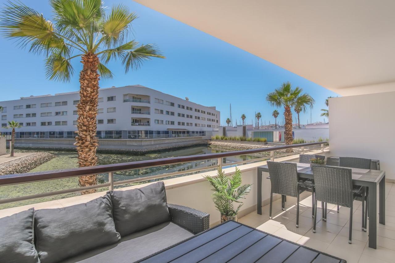 Lucky Star Marina Apartment, With Pool Лагос Екстериор снимка