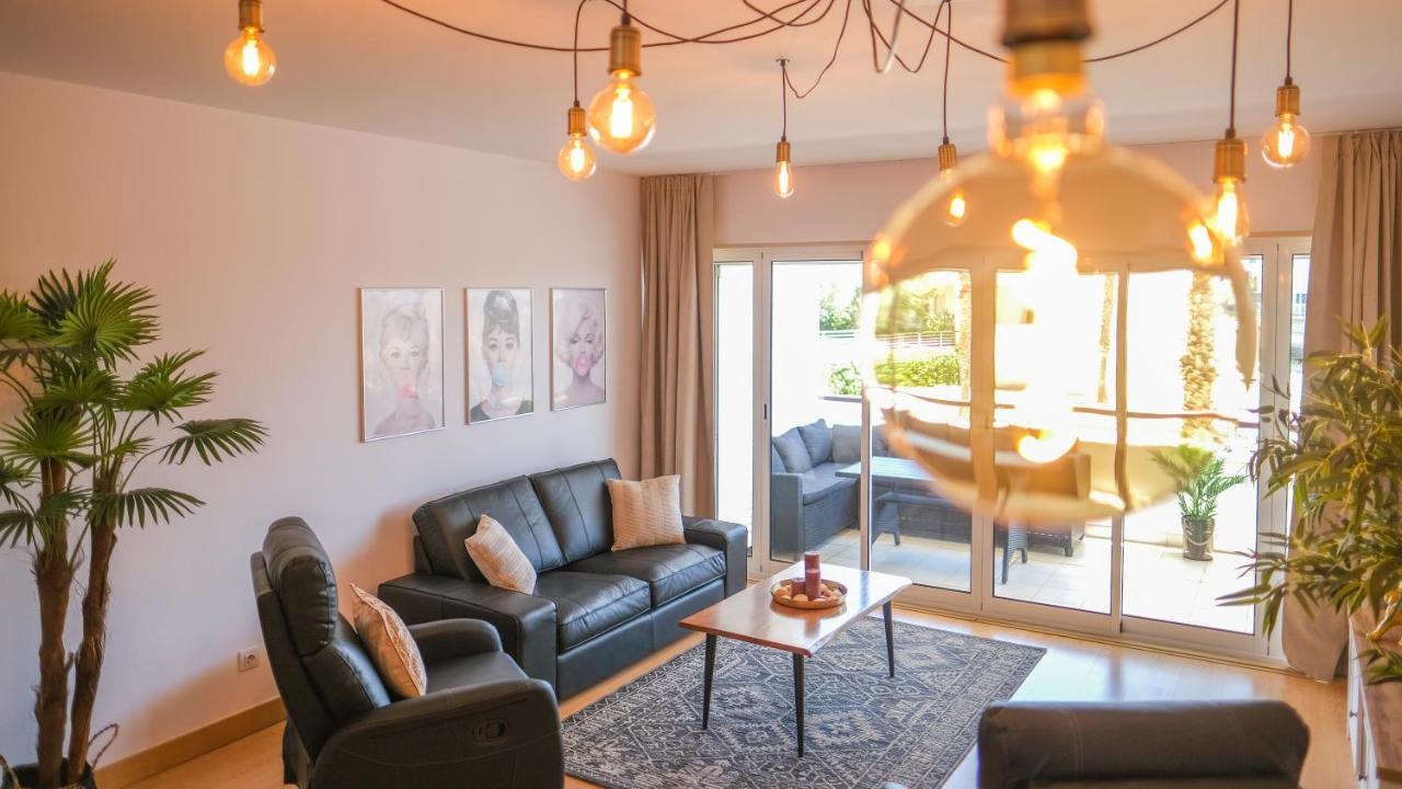 Lucky Star Marina Apartment, With Pool Лагос Екстериор снимка