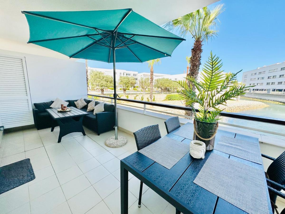 Lucky Star Marina Apartment, With Pool Лагос Екстериор снимка