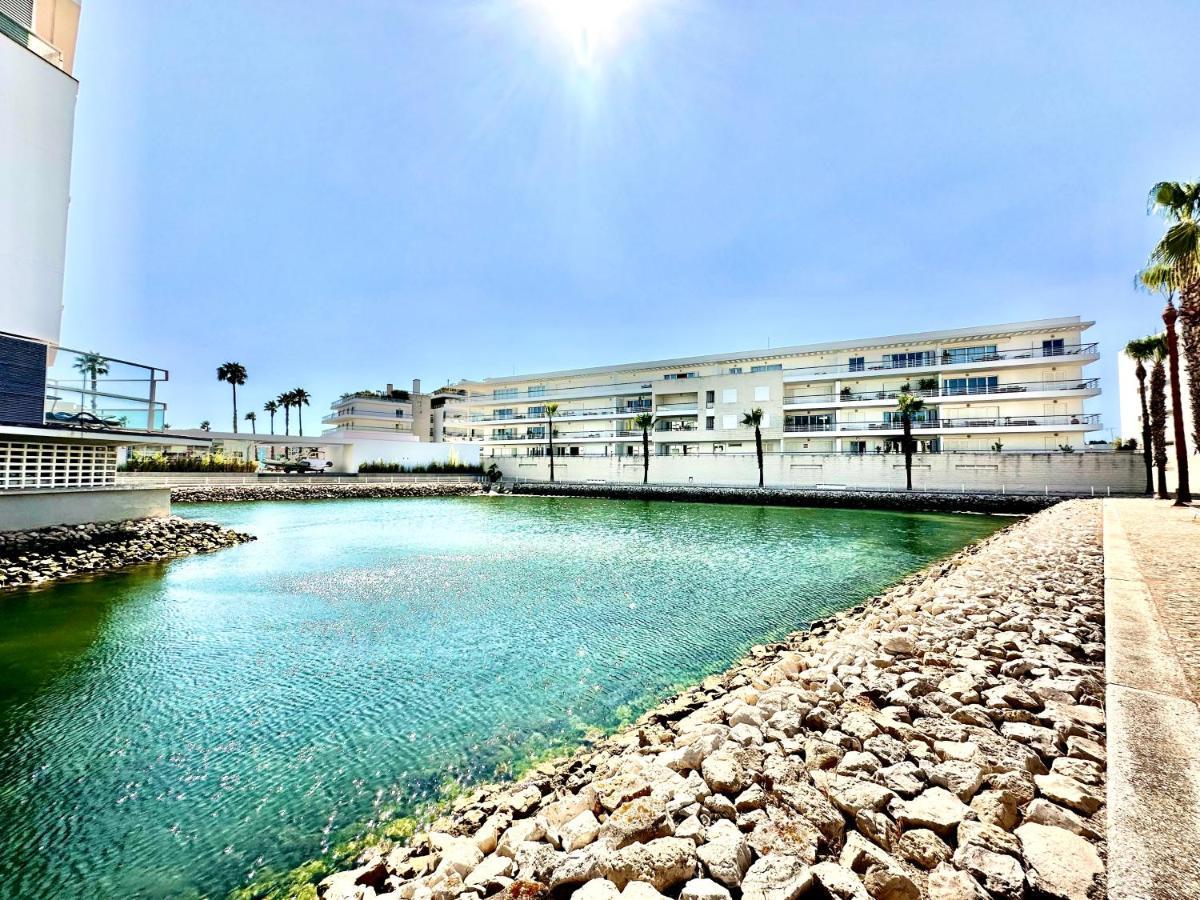 Lucky Star Marina Apartment, With Pool Лагос Екстериор снимка