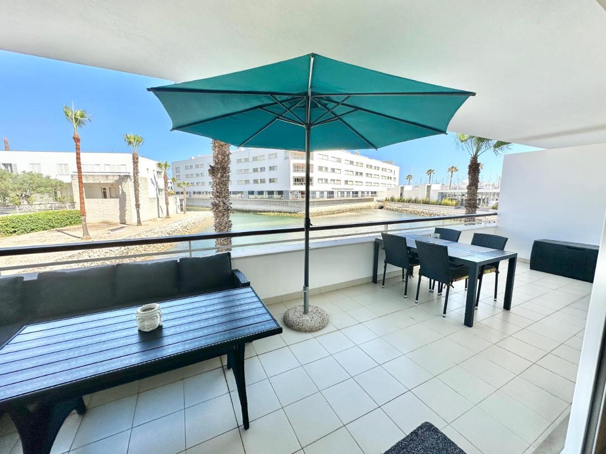 Lucky Star Marina Apartment, With Pool Лагос Екстериор снимка