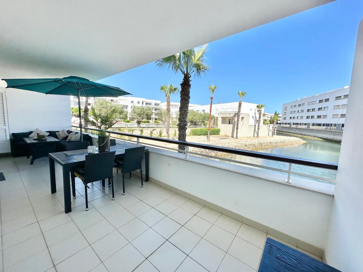 Lucky Star Marina Apartment, With Pool Лагос Екстериор снимка