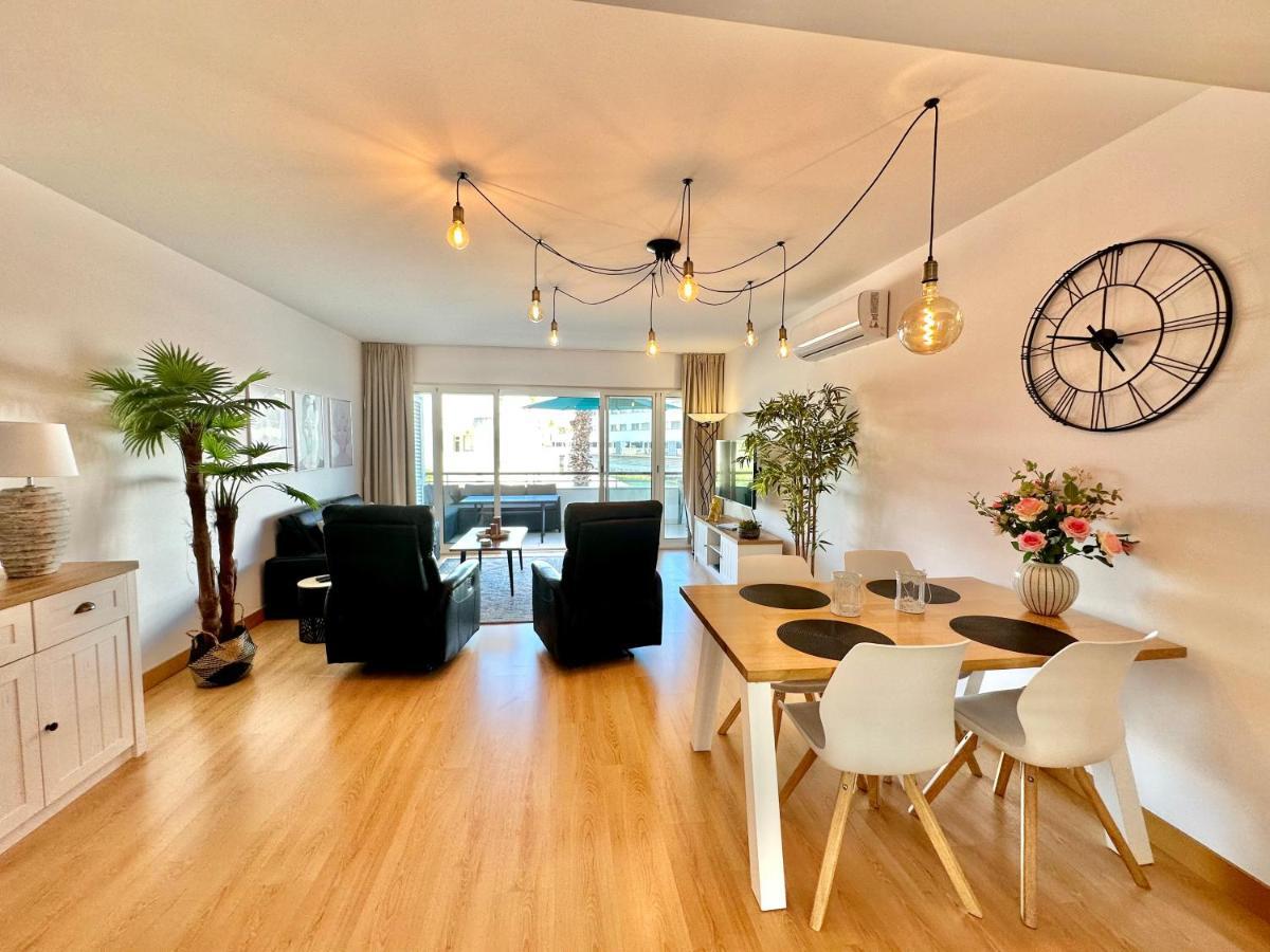 Lucky Star Marina Apartment, With Pool Лагос Екстериор снимка
